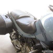 出二台摩摩 宝马和绵羊