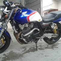 广州市黄埔区出两台车 01年CB400vtec1  06年银翼600