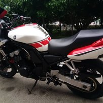 出售03年 yamaha FZ6s版
