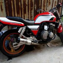 出售一台CB400 一口价1万元