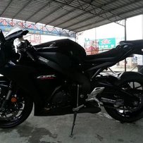 茂名代友出12年美版无马力限制CBR1000