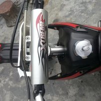 出售一台库存中型越野