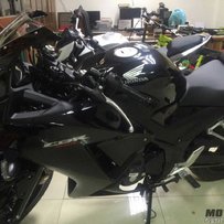 代友出售本田CBR300c准新车(已售)