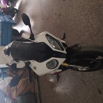 广东湛江市郊区出售10极品S1000RR一台