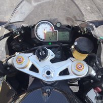 广州花都代友出售2010年碳纤版BMW宝马S1000RR