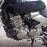 中山代友出售二部车10凯旋675青蛙王子和本田06CB600