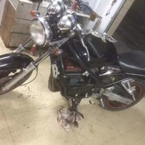 出售铃木400cc. 7aa带VC. 刚换机油，疝气灯，新换后轮胎，报警器，冷热一枪三路正常