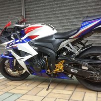 出售07-12F5，另出两条排气和头盔