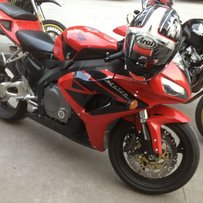 佛山禅城代友41800元出售07CBR1000RR