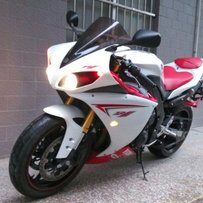 出售09欧版R1,66800接小小刀.