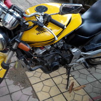 清远英德市出售98小黄蜂13800