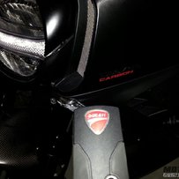 广州新塘出售出售全新车购入的12年杜卡迪高配大魔鬼和杜卡迪696