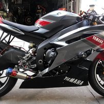 代友发贴：成色极新07R6转让