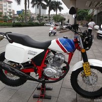 广西玉林出售 ~正牌.靓货~ 12款Garner Shi嘉纳仕SUV250 越野车 价格：7800