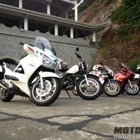 广州增城代友出售2012本田ST1300 (自刀8000）