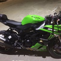 出售自用一手**09年川崎zx-6