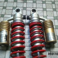 出售佛沙后减震 TMAX手把 CB大架 ST前刹 Z1000沙板