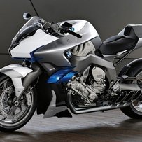 朋友的车已经被车友秒了.....感谢绿茵直播