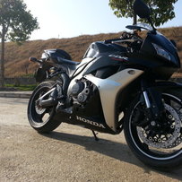 出售本田CBR600RR