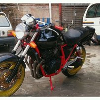 广州从化代友出售不能着车94CB400一台