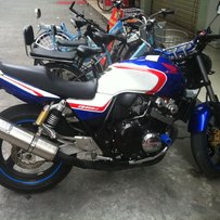 东莞出售07年CB400三代