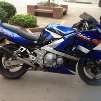 慢出川崎zzR400cc全车没暗病很精神，喜欢此车的车友们电话联系车车不借刀了实价