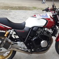 出售本田06CB400VTEC3代，车车机头精神，两条心片锁匙。