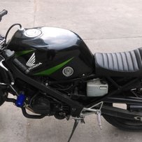 出售有牌有证精神VFR400发动机一点问题都没有，保养到位！刚换7100，火嘴！说多没用