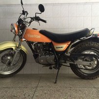 （更新价格）广西容县出一部铃木复古VANVAN200和本田复古流浪者400